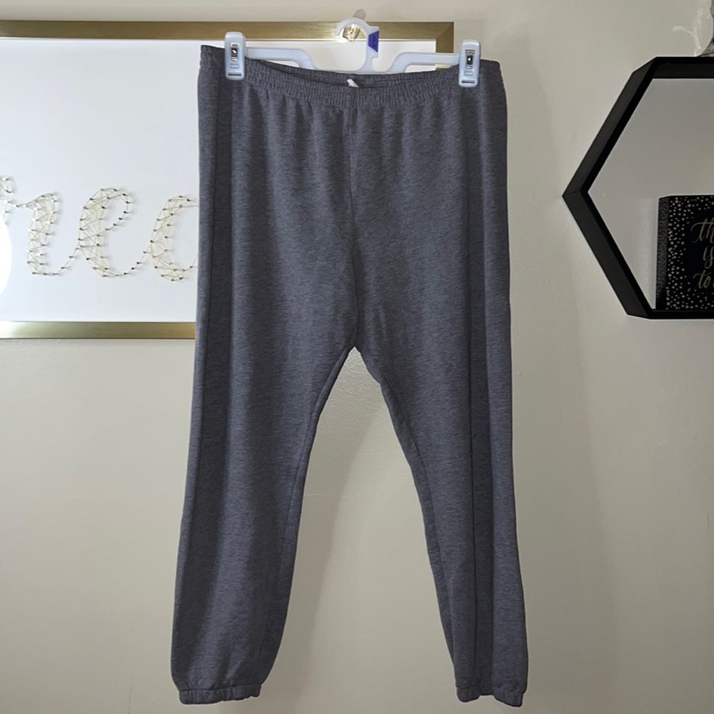 Victoria’s Secret PINK joggers 💗